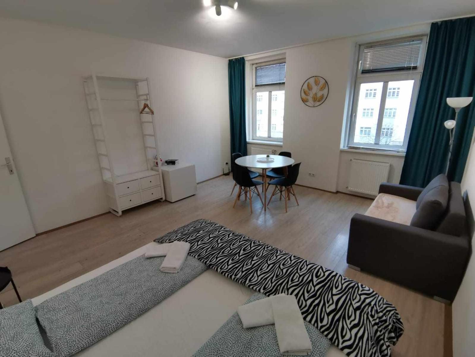 Central Apartment Metro 1 Min. Wiedeń Zewnętrze zdjęcie